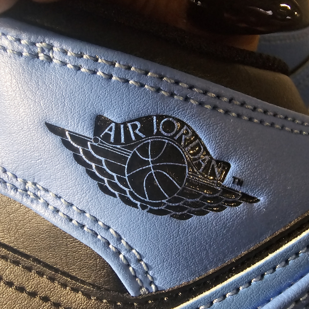 Jordan Kids Sneakers in Blue and Black